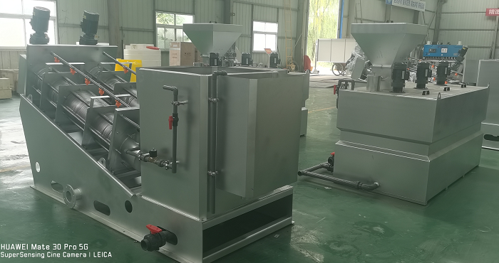 疊螺機(jī)、全自動(dòng)加藥裝置加工中